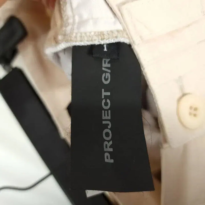 [BUNJANG] PROJECT GR 3-Layered Cargo Pants White Camo / (새상품)프로젝트 GR  3 레이어드 카고 팬츠 화이트 카모 P01411