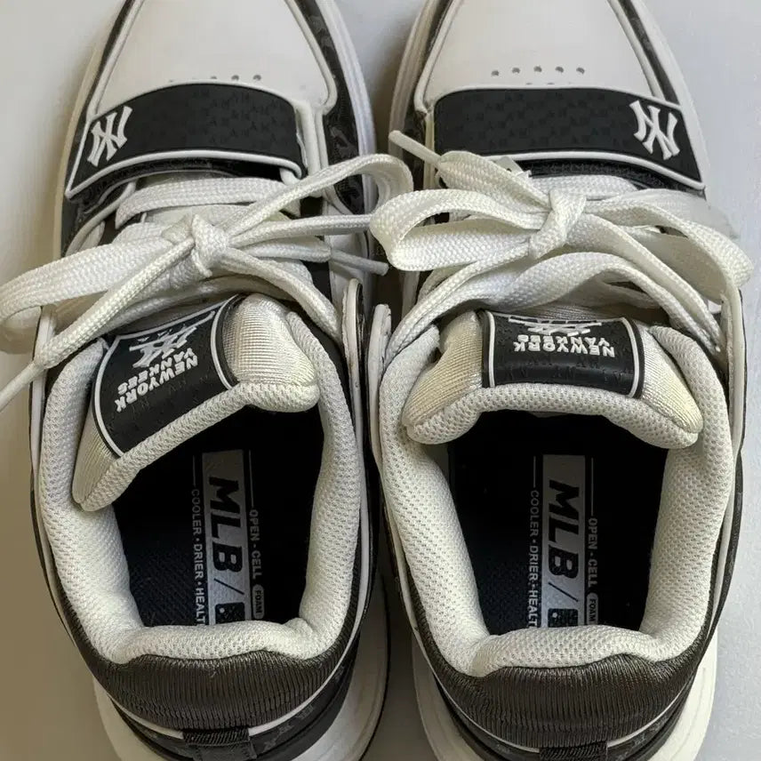 [BUNJANG] New York Yankees Sneakers 230mm / 뉴욕양키스운동화230사이즈