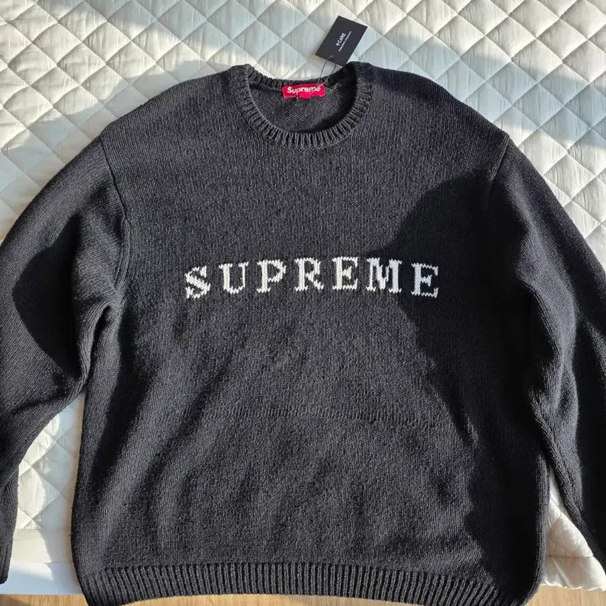 [BUNJANG] Supreme Contrast Logo Sweater Black XL / 슈프림 콘트라스트 로고 스웨터 블랙 XL 사이즈 판매합니다.