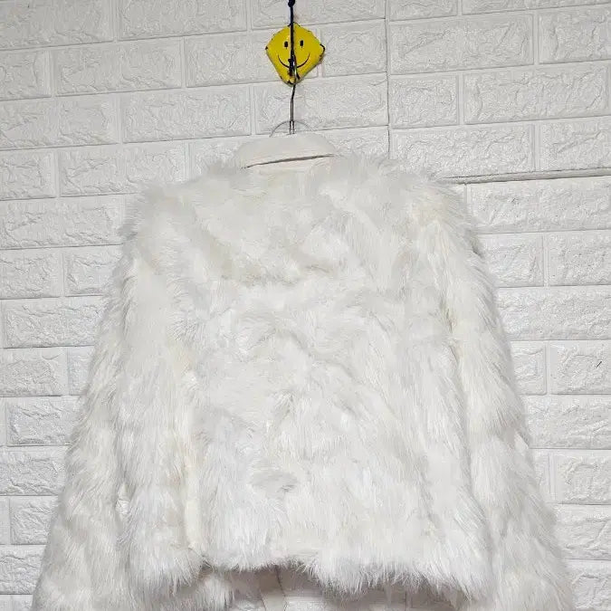 [BUNJANG] White Faux Fur Rider Jacket / 화이트 퍼 라이더 자켓free