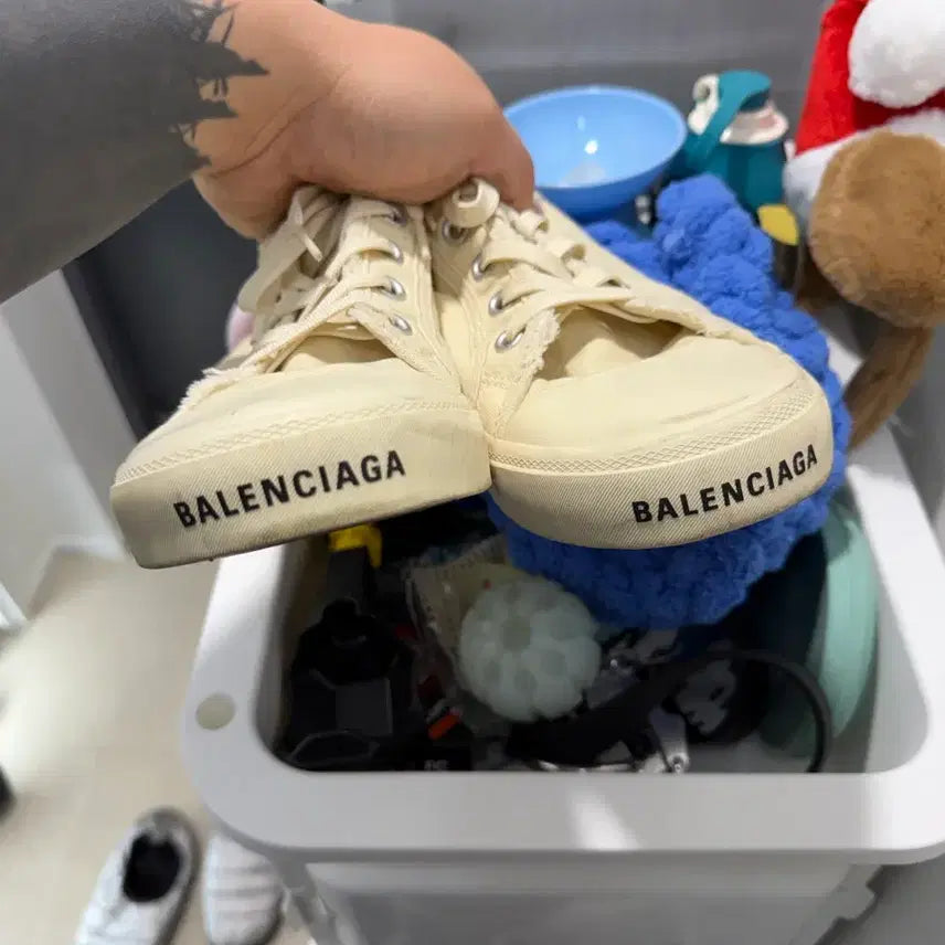 [BUNJANG] Balenciaga Ivory Canvas Sneakers / 발렌시아가 스니커즈 아이보리 캔버스화