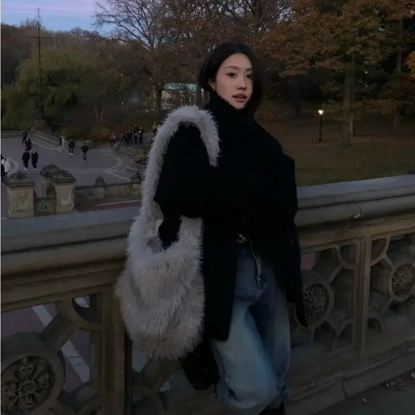 [SOLD OUT] 새상품) 아키텍트 자체제작 BAY FUR BAG #그레이