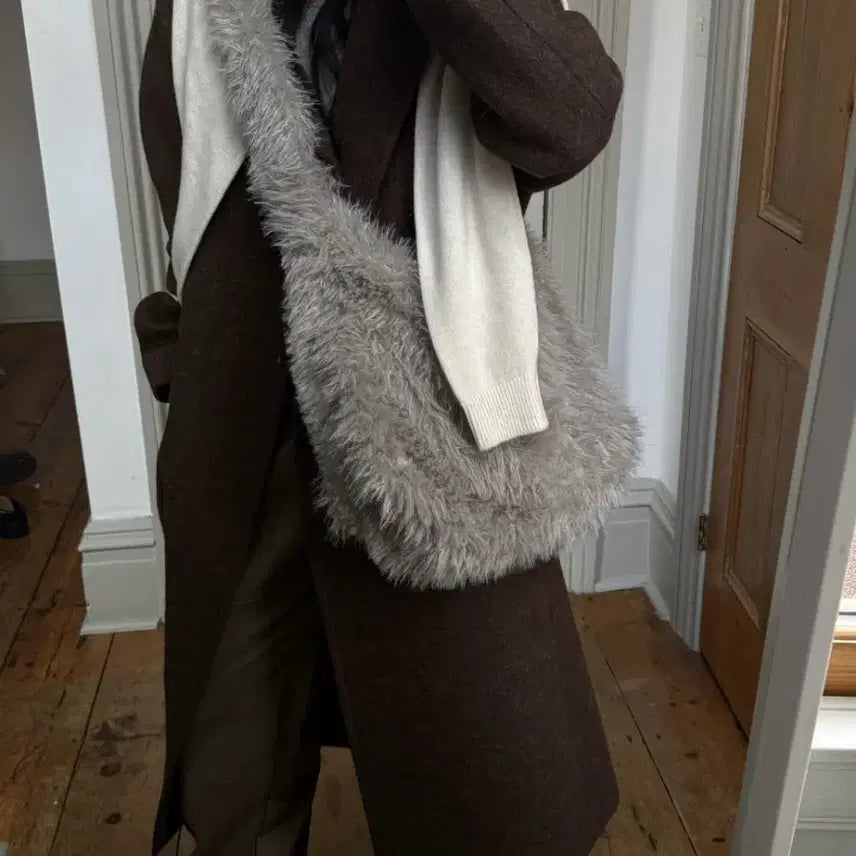 [SOLD OUT] 새상품) 아키텍트 자체제작 BAY FUR BAG #그레이