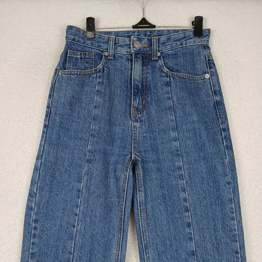 [BUNJANG] 8 Seconds Women's Cutout Bootcut Jeans (XS-S) / 8세컨즈 여성 컷아웃 부츠컷 청바지(XS~S)