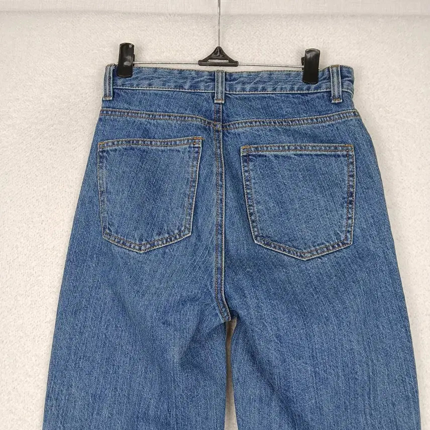 [BUNJANG] 8 Seconds Women's Cutout Bootcut Jeans (XS-S) / 8세컨즈 여성 컷아웃 부츠컷 청바지(XS~S)