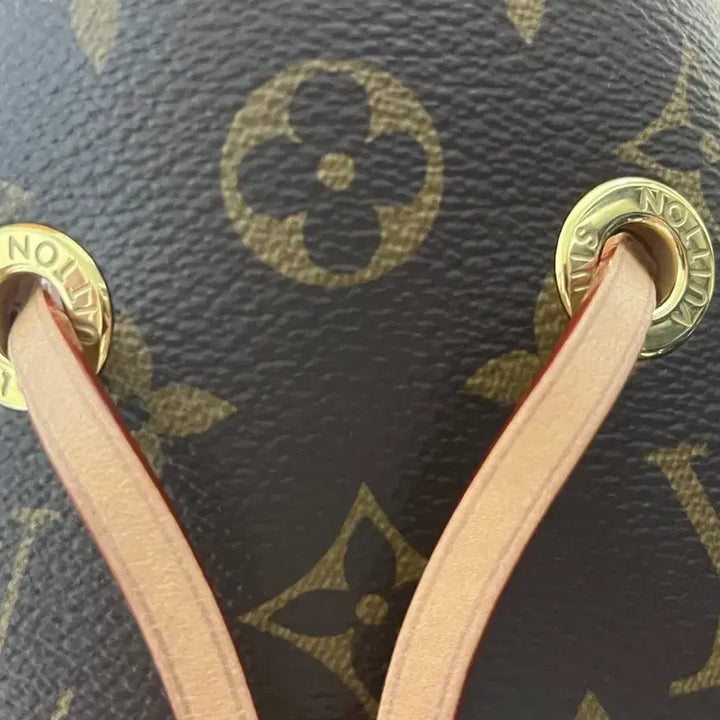 [BUNJANG] Louis Vuitton NeoNoe BB Monogram Handbag / 루이비통 네오노에 BB 모노그램