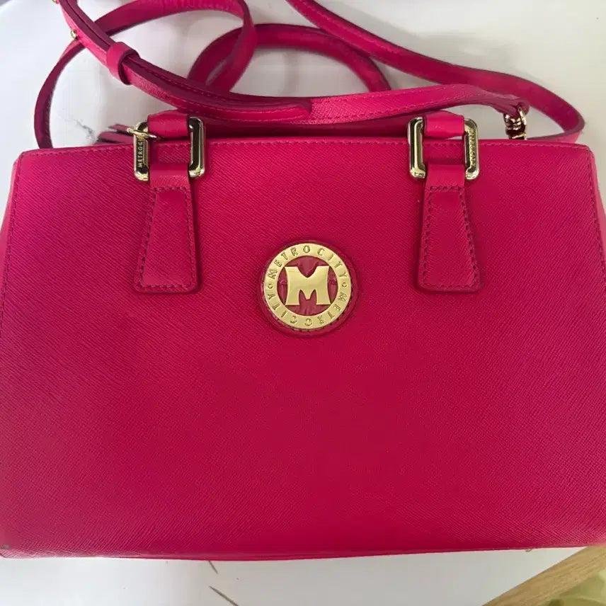 [BUNJANG] Metro City Hot Pink Shoulder Tote Bag / 메트로시티 숄더백 핫핑크 토트백