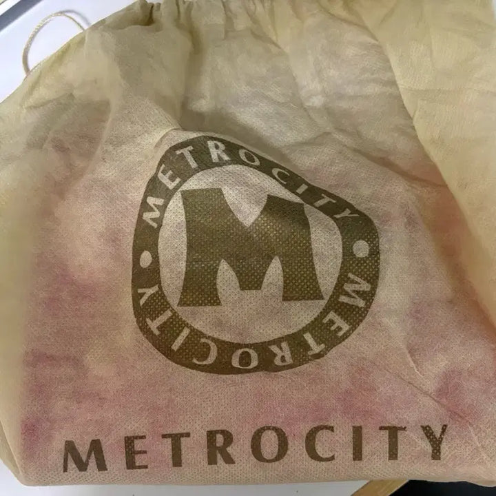 [BUNJANG] Metro City Hot Pink Shoulder Tote Bag / 메트로시티 숄더백 핫핑크 토트백