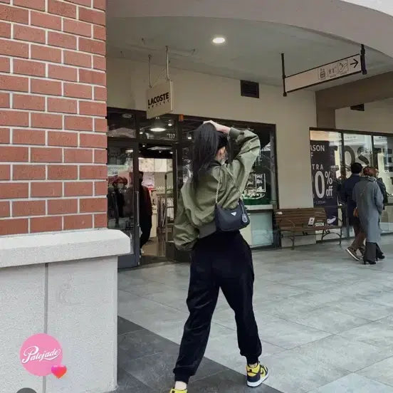 [BUNJANG] Pale Jade Velvet Jogger Pants - Black / 페일제이드 벨벳 조거팬츠 / 블랙
