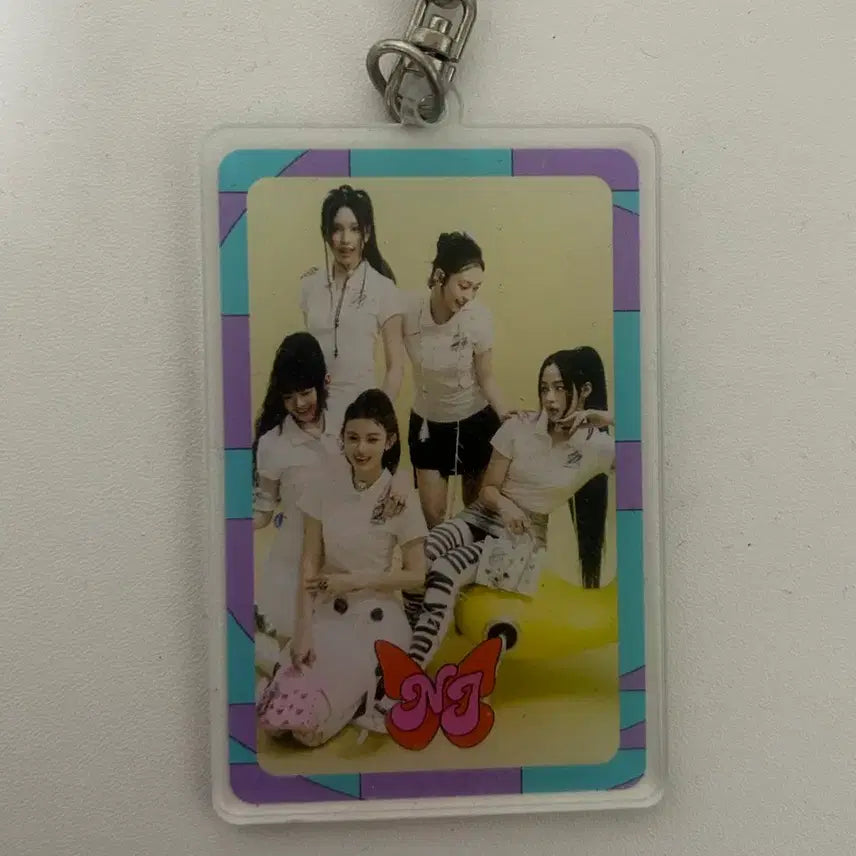 [BUNJANG] NewJeans Weverse Japan Get Up Keyring / 뉴진스 get up 위버스 재팬(일본) 한정 단체 키링