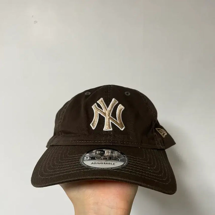 [BUNJANG] New Era Brown Ball Cap / 뉴에라 브라운 볼캡