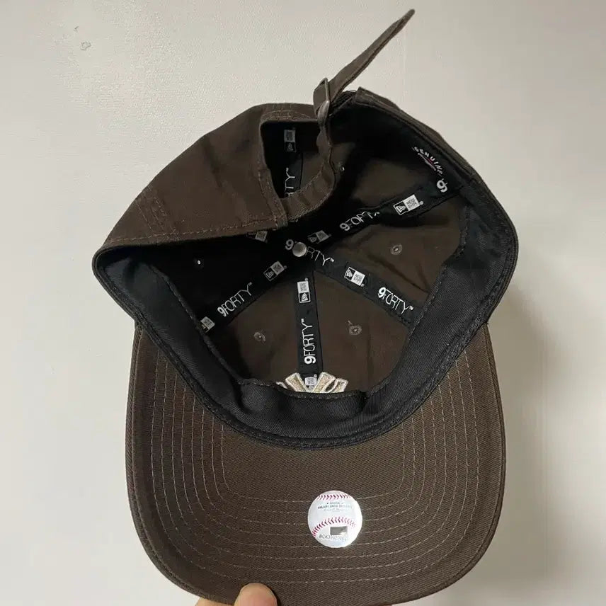 [BUNJANG] New Era Brown Ball Cap / 뉴에라 브라운 볼캡
