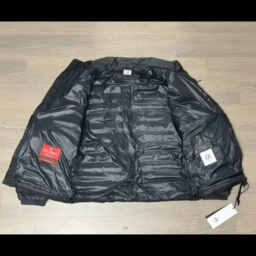 [BUNJANG] C.P. Company DD Shell Lightweight Padded Jacket / C.P. 컴퍼니 DD쉘 경량패딩 s