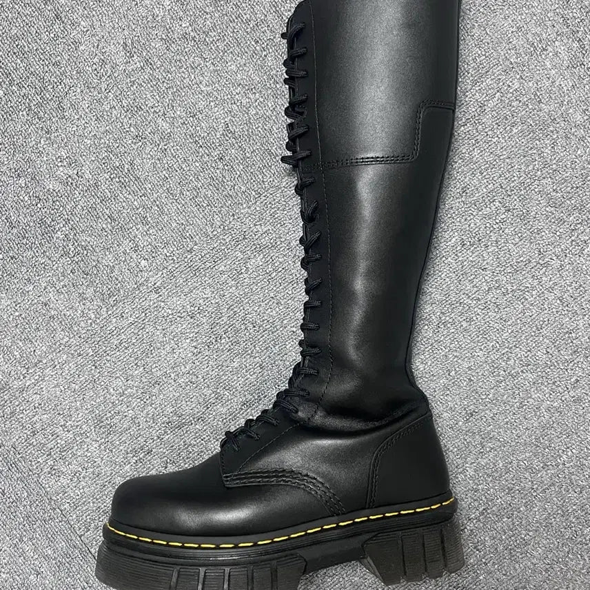 [BUNJANG] Dr. Martens Odric Boots / 닥터마틴 오드릭 20i 부츠