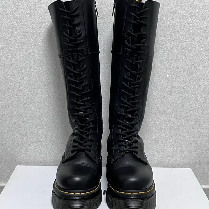 [BUNJANG] Dr. Martens Odric Boots / 닥터마틴 오드릭 20i 부츠
