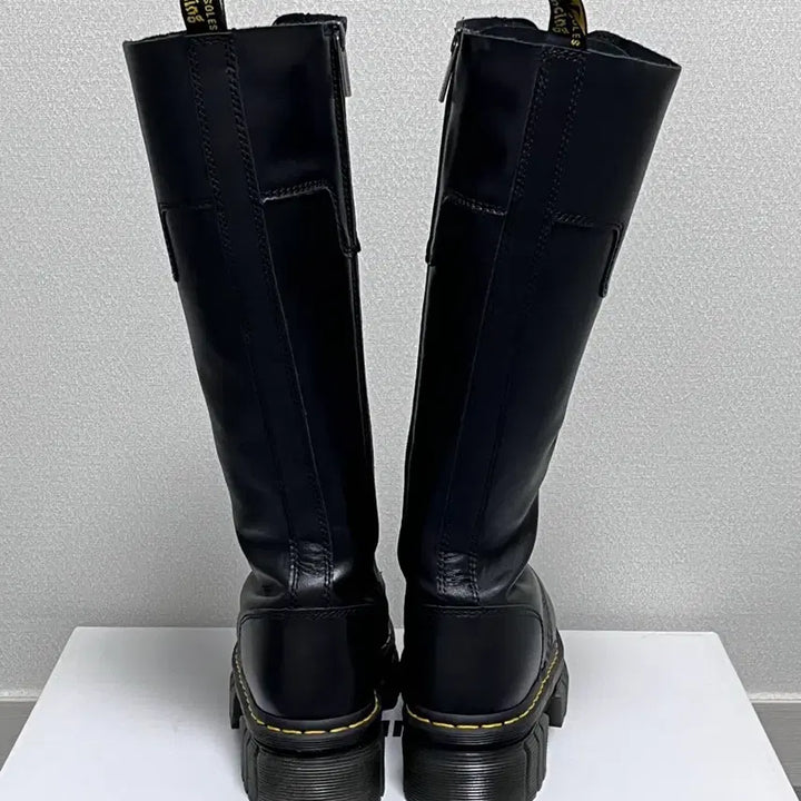 [BUNJANG] Dr. Martens Odric Boots / 닥터마틴 오드릭 20i 부츠