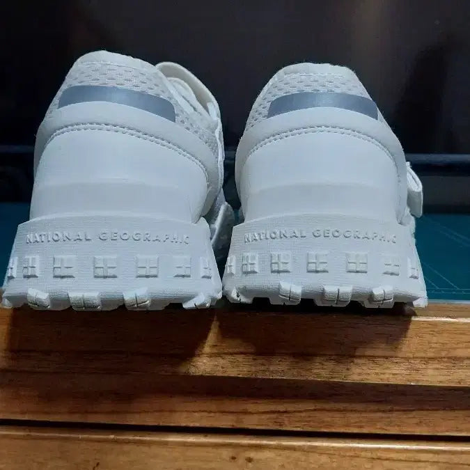 [BUNJANG] National Geographic Laboca Sandals 230 / 내셔널지오그래픽 라보카 샌들.230