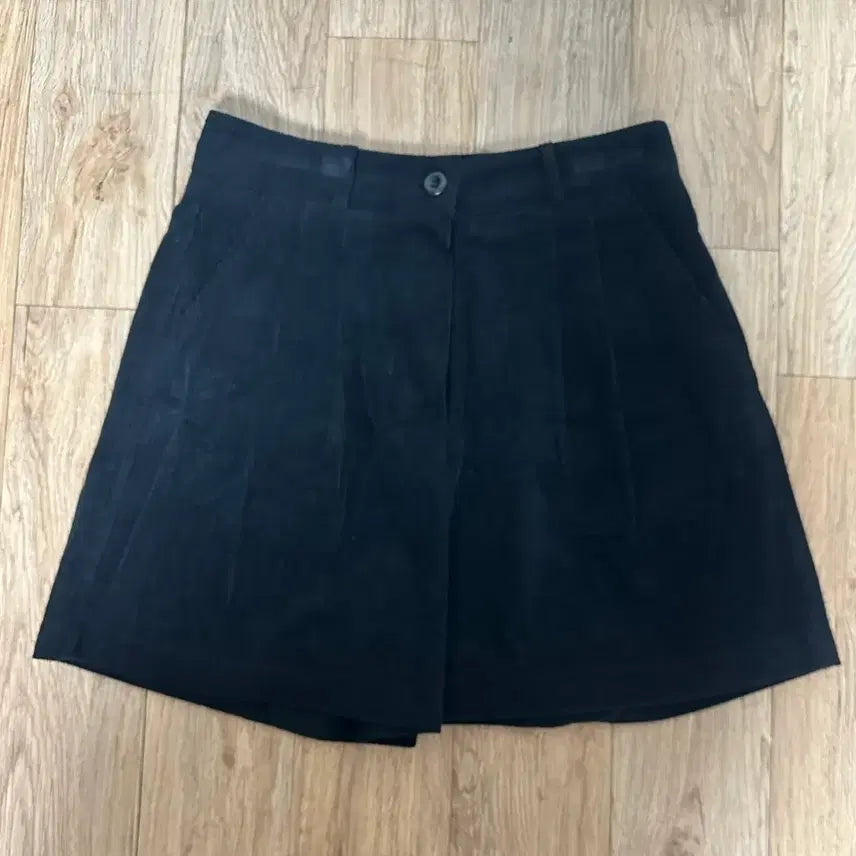 [BUNJANG] Black Corduroy Shorts / 블랙 코듀로이 반바지