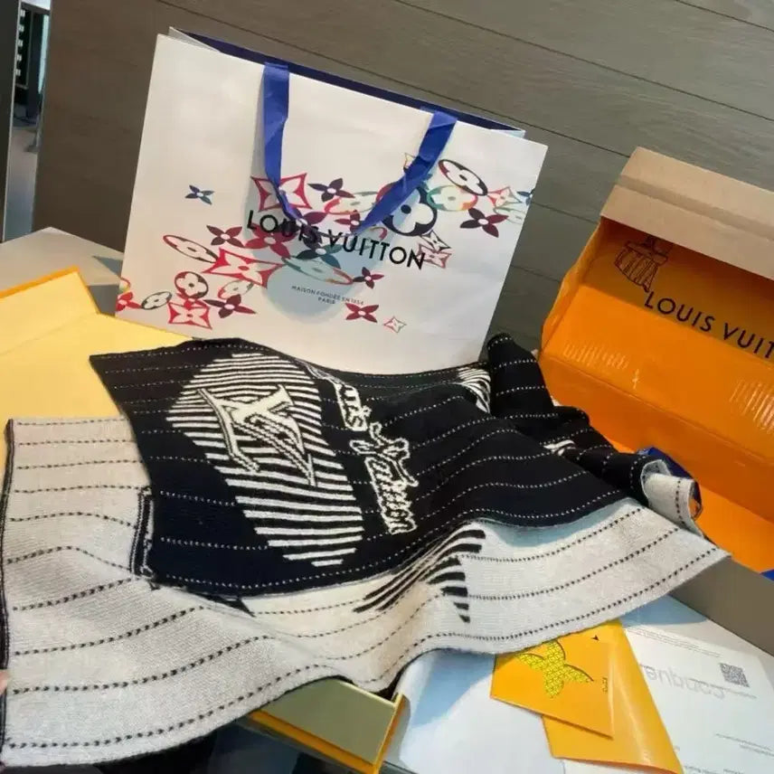 [BUNJANG] Louis Vuitton Scarf / 루이비통 스카프