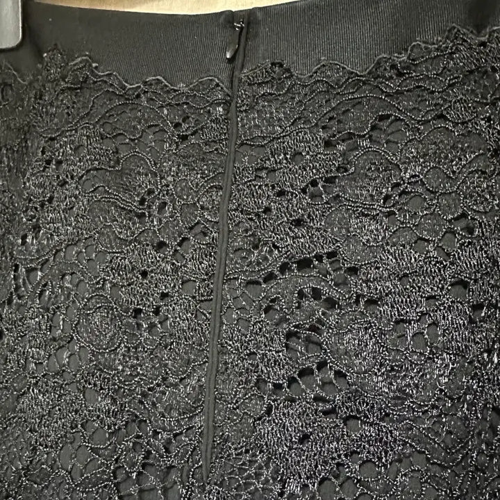 [BUNJANG] JIGOTT Embroidered Lace Skirt (Size 44, Black) / 지고트 자수 레이스 스커트 (44(24), 블랙)