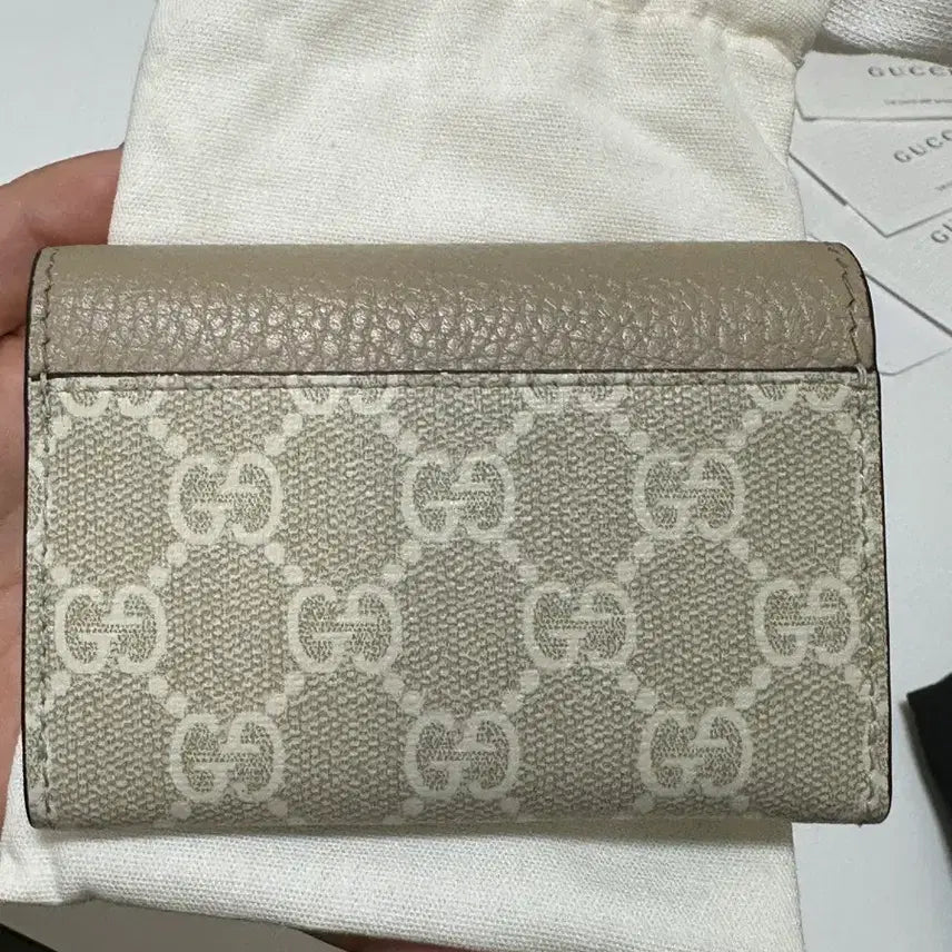 [BUNJANG] Gucci GG Marmont Card Case / [구찌] GG 마몽 바이컬러 카드 케이스 ss새상품급