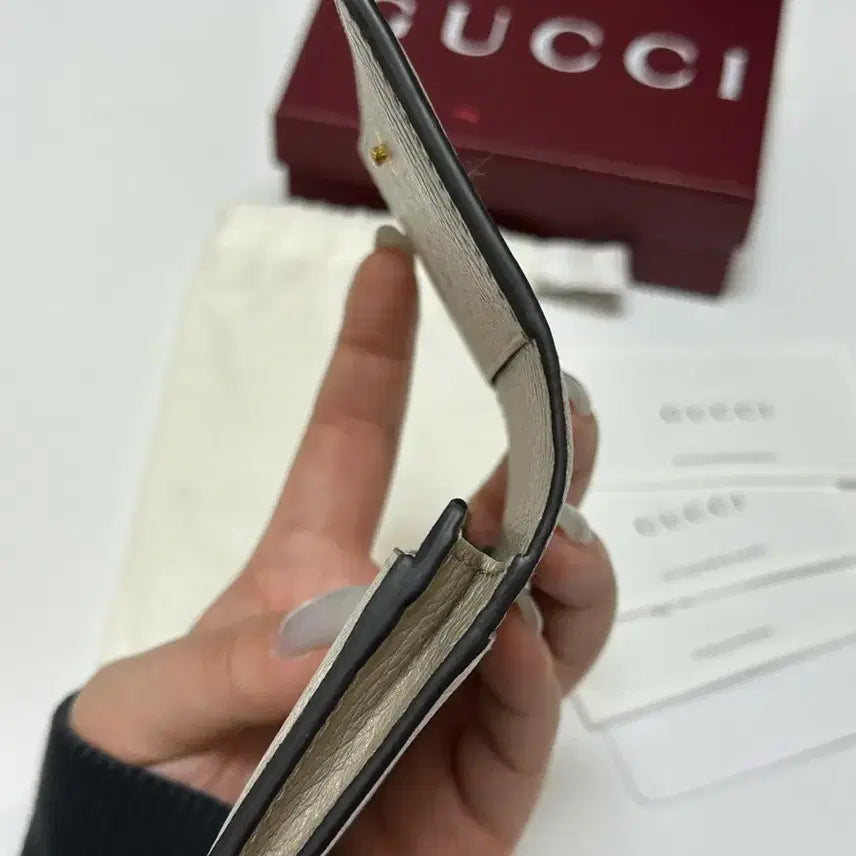 [BUNJANG] Gucci GG Marmont Card Case / [구찌] GG 마몽 바이컬러 카드 케이스 ss새상품급