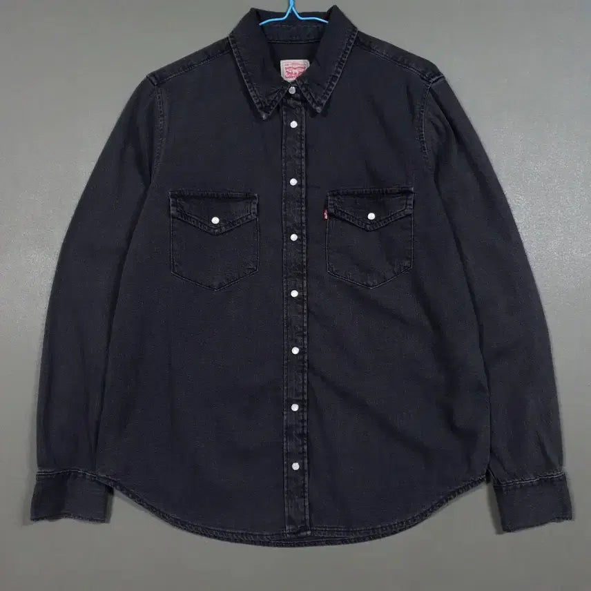 [SOLD OUT] 여성 M (90) 리바이스 아이코닉 흑청 투포켓 웨스턴 데님 셔츠 남방