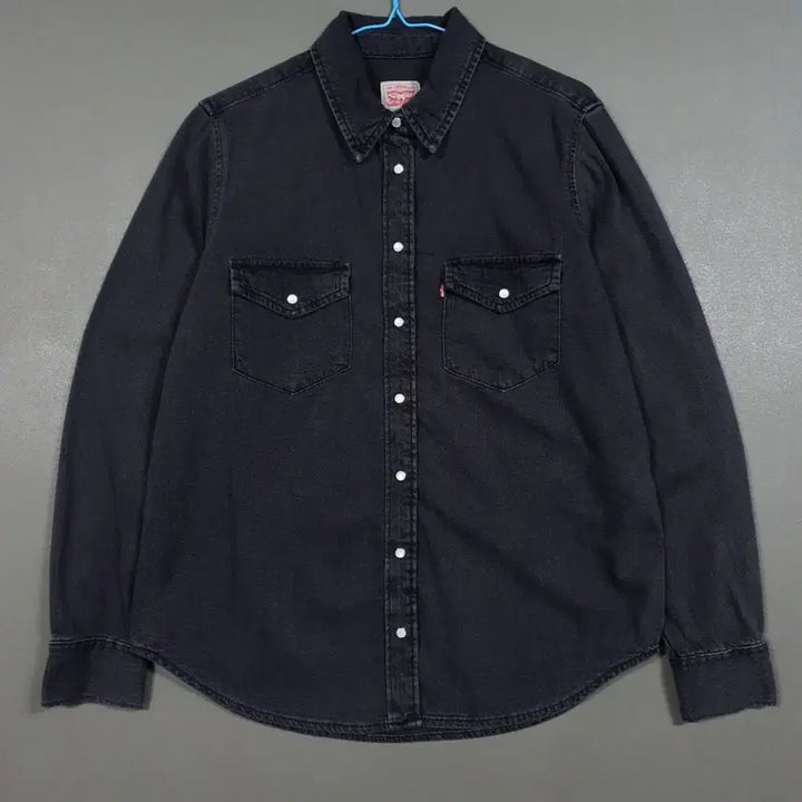 [SOLD OUT] 여성 M (90) 리바이스 아이코닉 흑청 투포켓 웨스턴 데님 셔츠 남방