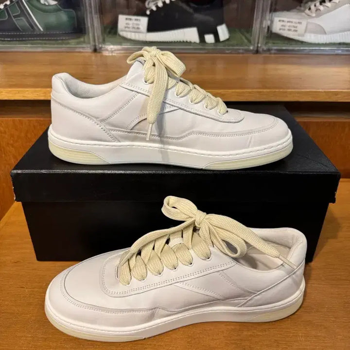 [BUNJANG] Chanel CC Logo Tennis Sneakers / 38.5/255)샤넬 cc로고 테니스 스니커즈