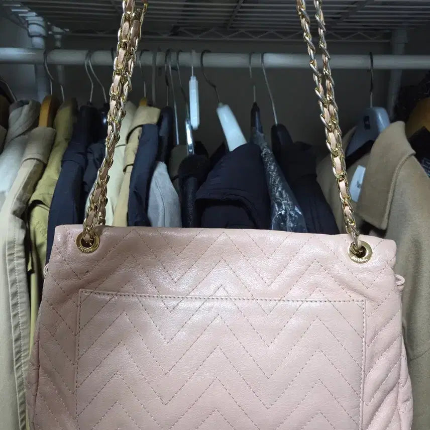 [BUNJANG] J.ESTINA Pink Shoulder Bag with Crown Detail / 제이에스티나 핑크 숄더백 체인백 크라운 장식