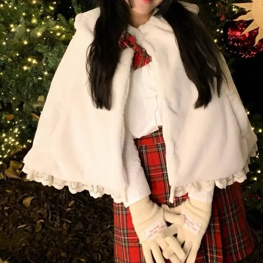 [BUNJANG] Yourlovable Merry Cape Coat Fur Version / 유어러버블 메리 케이프 코트 퍼 버전 yourlovable