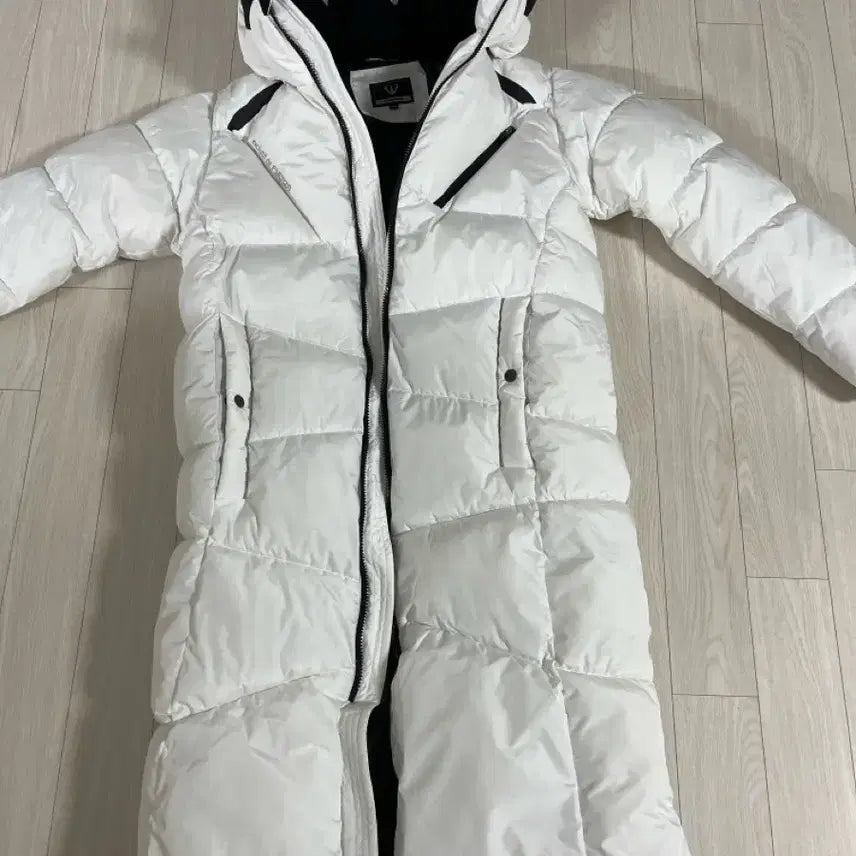 [BUNJANG] FUERZA White Padded Jumper / FUERZA 흰색 패딩 점퍼