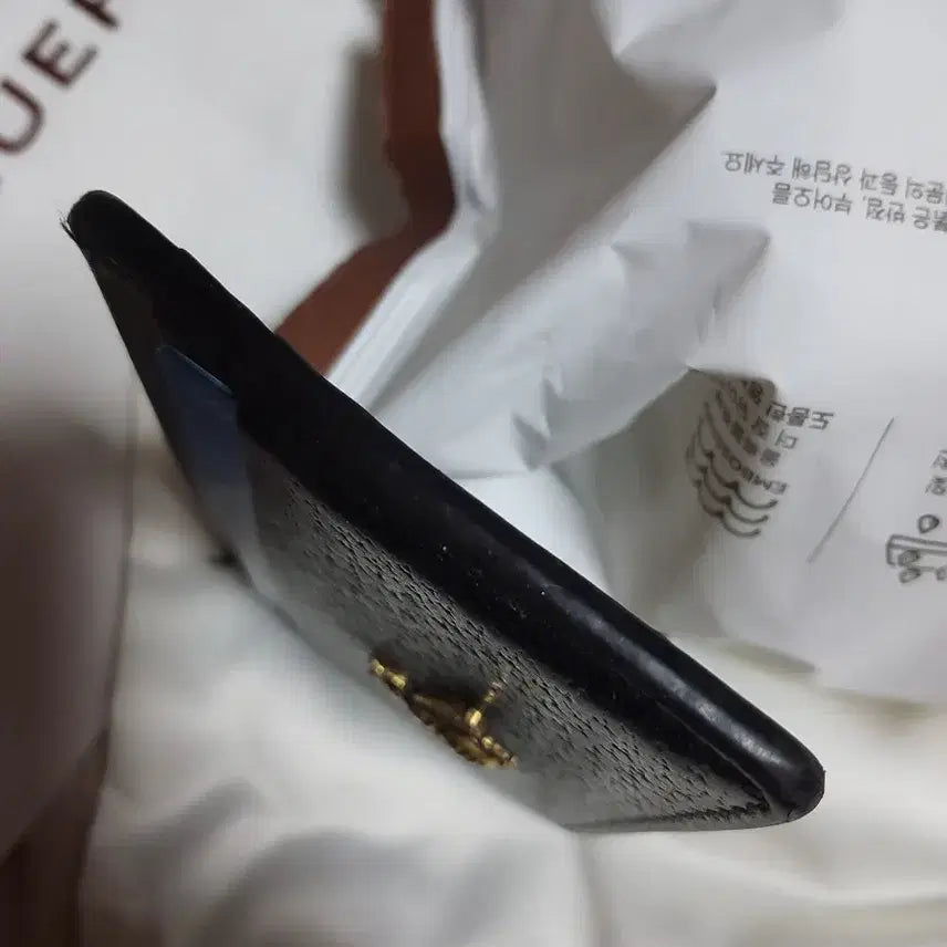 [BUNJANG] Gucci Card Holder with Bee Embroidery / 구찌 블랙 카드지갑 벌 자수