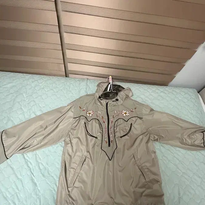 [BUNJANG] Capital Conflower Anorak / 캐피탈 콘플라워 아노락