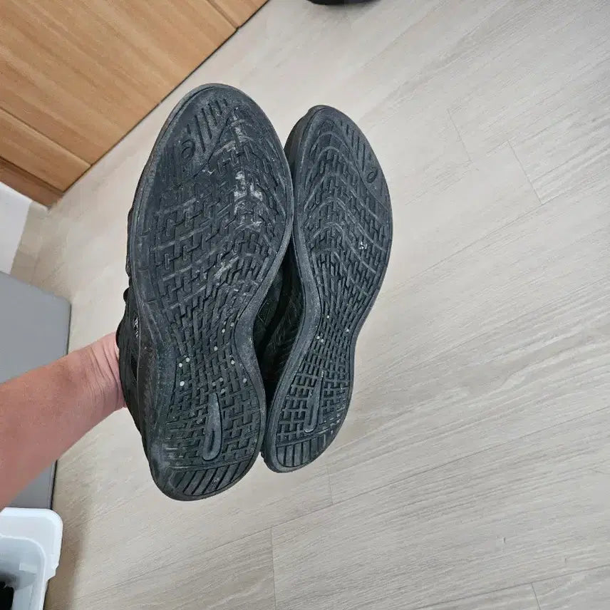 [BUNJANG] Asics Black Sneakers 265 / 아식스 검정색 운동화 265