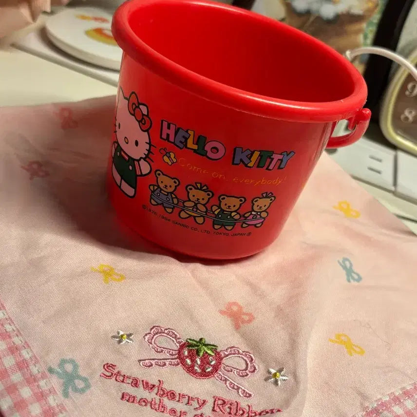 [BUNJANG] Sanrio Hello Kitty Bucket (1994) / 고전 94년도 산리오 헬로키티 양동이