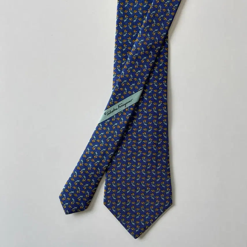 [BUNJANG] Ferragamo Silk Necktie / 페레가모 (Ferragamo) 명품 정품 넥타이