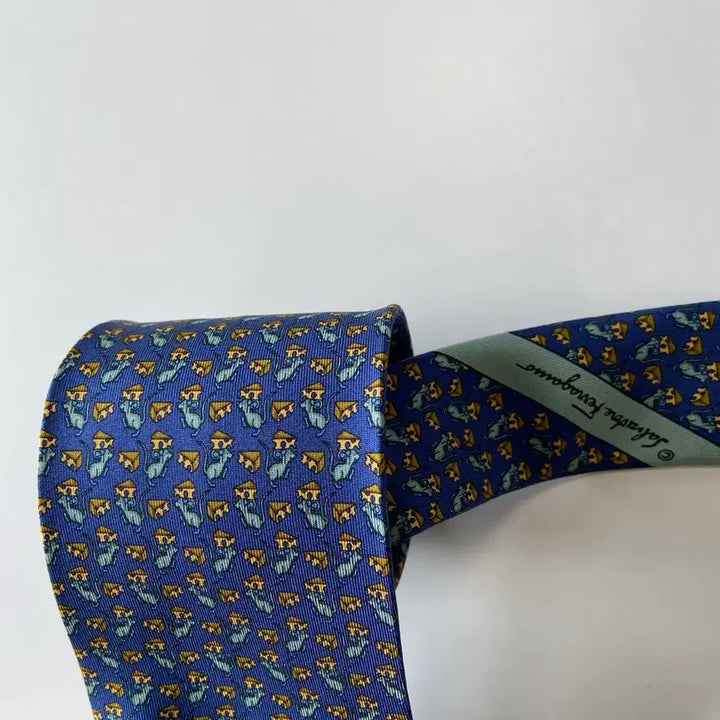 [BUNJANG] Ferragamo Silk Necktie / 페레가모 (Ferragamo) 명품 정품 넥타이
