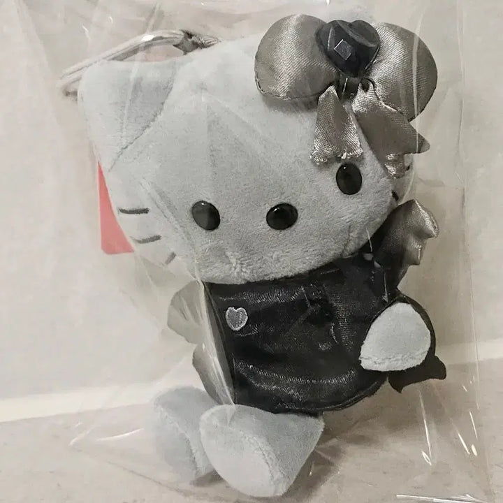 [BUNJANG] Kitty Angel Keyring / 가죽키티 천사키티인형키링 블랙엔젤 실버엔젤