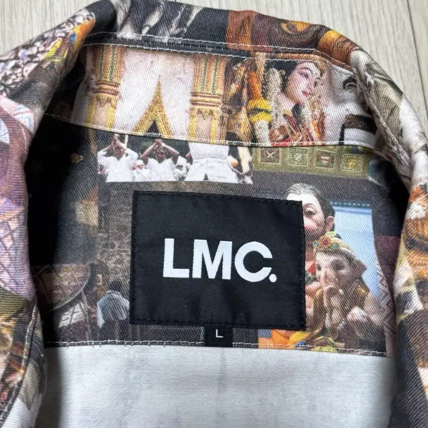 [BUNJANG] LMC All Over Collage Print Zip-Up Jacket (Size L) / [LMC] 올오버 콜라주 프린트 집업 자켓 (사이즈 L)