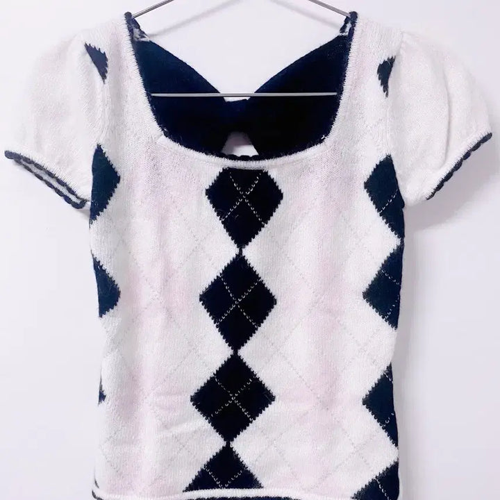 [SOLD OUT] 일브 왕리본 검핑 아가일 로걀 탑