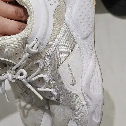 [BUNJANG] Nike Huarache 230 Sneakers / 나이키 허라취 230