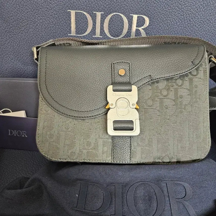 [BUNJANG] Dior Oblique Messenger Bag / 디올 Dior Oblique 오블리크 M사이즈 메신저백ㅡ정품(새상품)