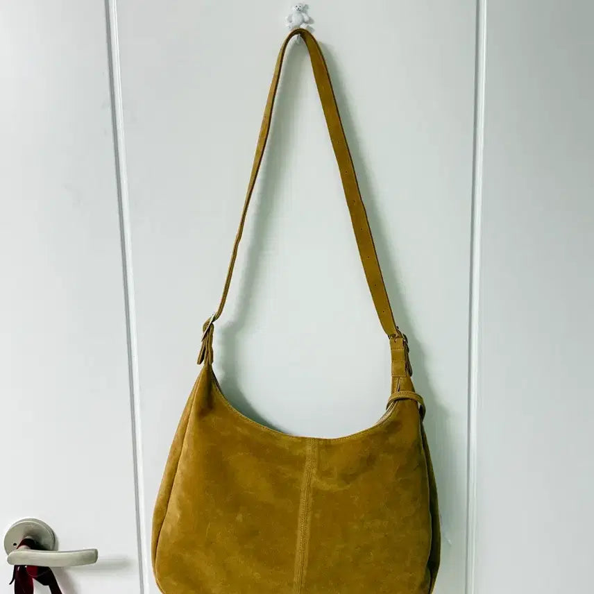 [BUNJANG] Anøetic Suede Hobo Bag Camel / 아노에틱 스웨이드 호보백 카멜