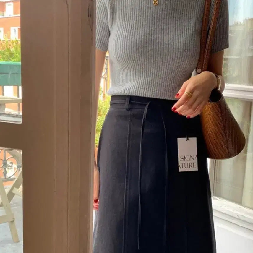 [BUNJANG] Signature Scarlet Ribbed Short Sleeve Knit - Gray / 시그니처 스칼렛 골지 반팔 니트 - 그레이