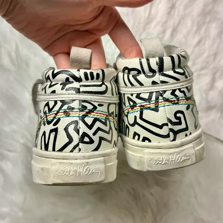 [BUNJANG] ZARA Keith Haring High-Cut Sneakers / 자라 키스해링 하이컷 스니커즈 215~220