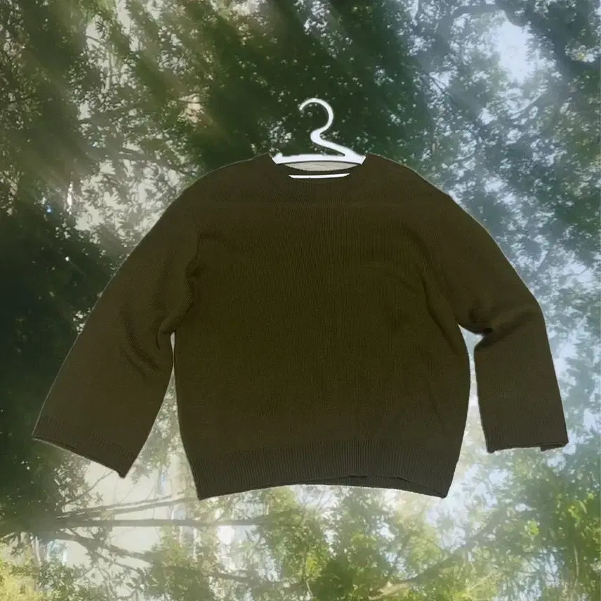 [BUNJANG] Olive Green Knit Sweater / 올리브색 니트