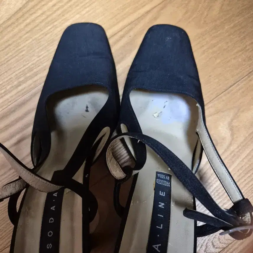 [BUNJANG] SODA A.LINE Black Sandal Heels 245 / 소다 A.LINE 블랙 샌들힐 245