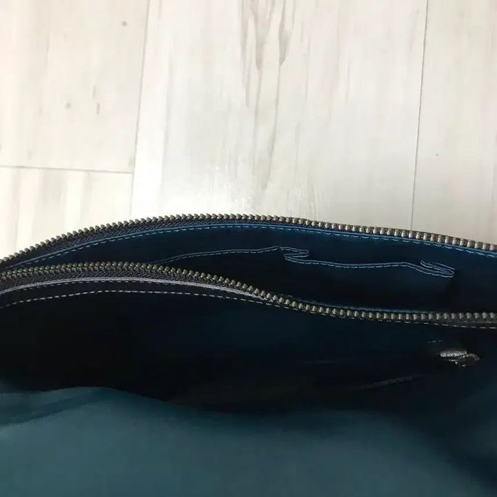 [BUNJANG] Coach Vintage Silver Clutch Bag / 코치 빈티지 클러치백 ,은색,희귀템,레트로