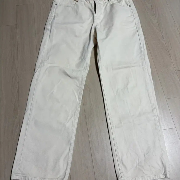 [SOLD OUT] 무신사 스트레이트 데님 팬츠 (크림)
